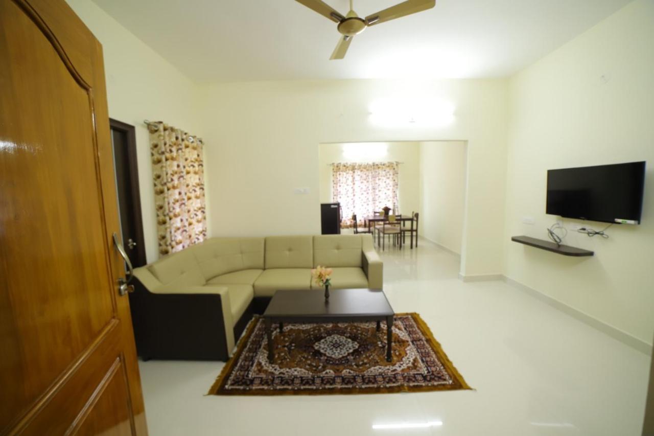 Taj Homes Stay 蒂鲁帕蒂 外观 照片